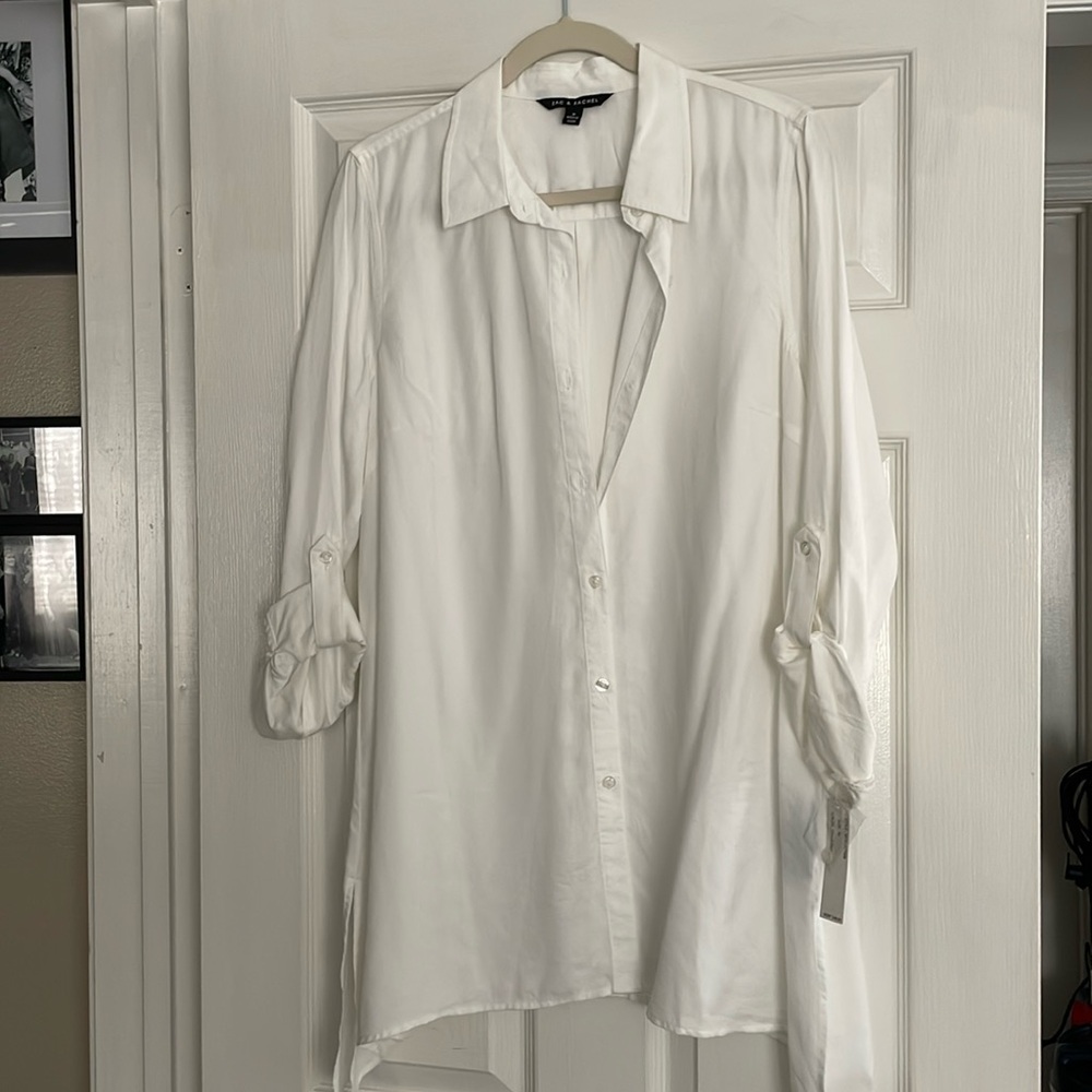 Woman’s white long sleeve top size medium